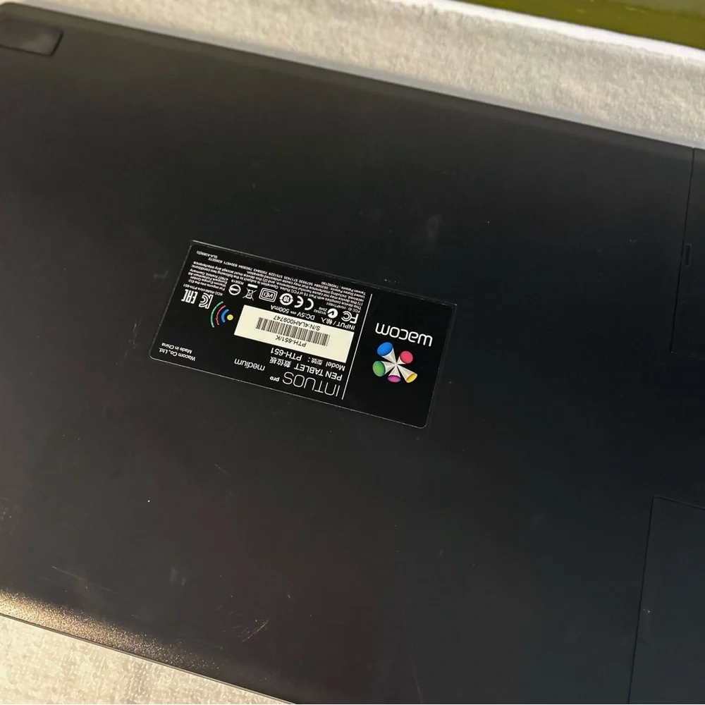 Wacom Intuos Pro Tablet size Medium